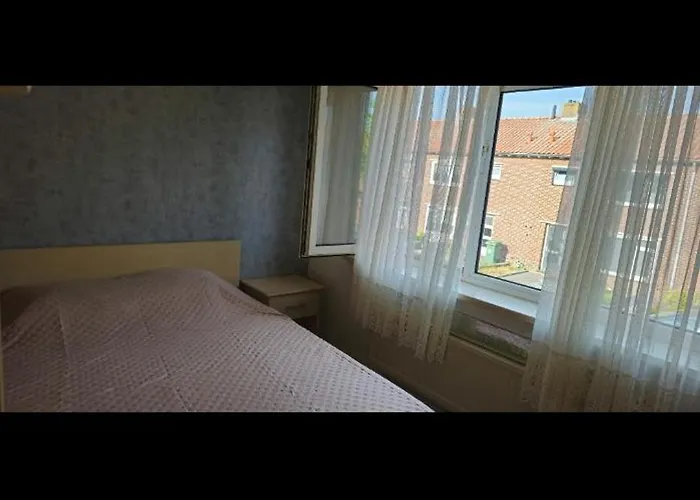 בית אירוח Bedroom In